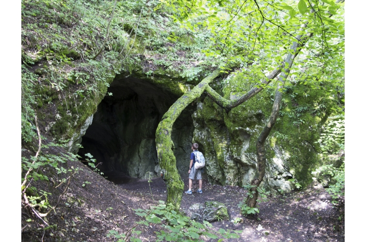 Baits-barlang 2
