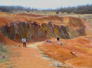 A Gánti felhagyott bánya látképe