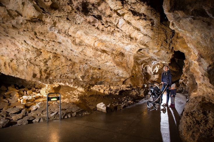 A Szemlő-hegyi-barlang akár babakocsival is látogatható (Fotó: Egri Csaba)